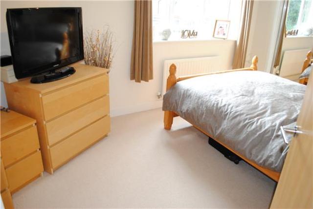  Image of 2 bedroom Flat to rent in Welton Rise St. Leonards-on-Sea TN37 at Welton Rise  East Sussex, TN37 7RS