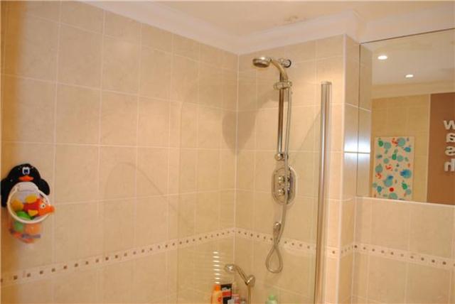  Image of 2 bedroom Flat to rent in Welton Rise St. Leonards-on-Sea TN37 at Welton Rise  East Sussex, TN37 7RS