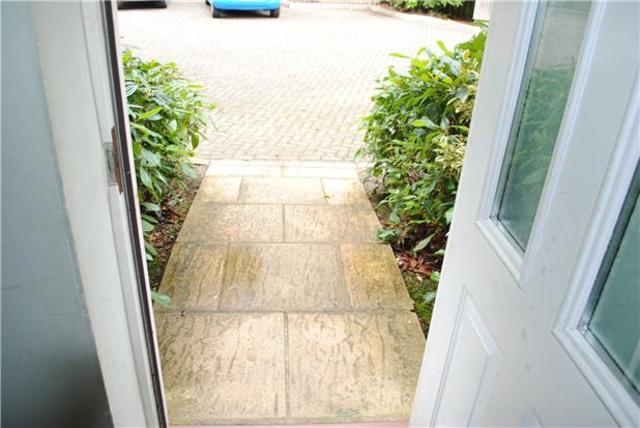  Image of 2 bedroom Flat to rent in Welton Rise St. Leonards-on-Sea TN37 at Welton Rise  East Sussex, TN37 7RS