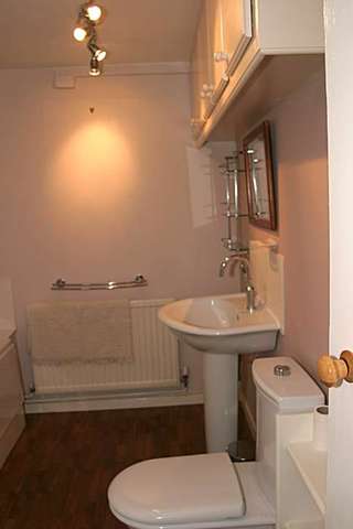  Image of 3 bedroom Terraced house to rent in Alpine Street Reading RG1 at Alpine Street  Reading, RG1 2PY