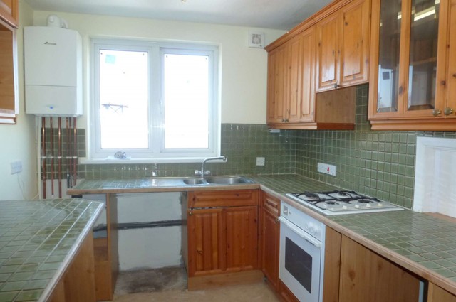  Image of 2 bedroom Flat to rent in Craneswater Park Southsea PO4 at Craneswater Park  Southsea, PO4 0NX