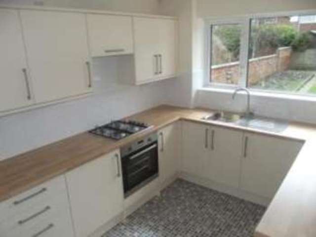  Image of 4 bedroom Bungalow for sale in Arbury Road Nuneaton CV10 at Nuneaton Warwickshire Stockingford, CV10 7NB