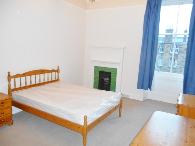  Image of 3 bedroom Flat to rent in Arden Street Edinburgh EH9 at Marchmont Edinburgh Edinburgh, EH9 1BS