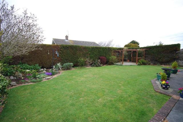  Image of 2 bedroom Bungalow for sale in Ardleigh Avenue Southport PR8 at Kew  Southport, PR8 6UD