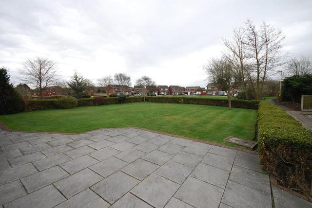  Image of 2 bedroom Bungalow for sale in Ardleigh Avenue Southport PR8 at Kew  Southport, PR8 6UD