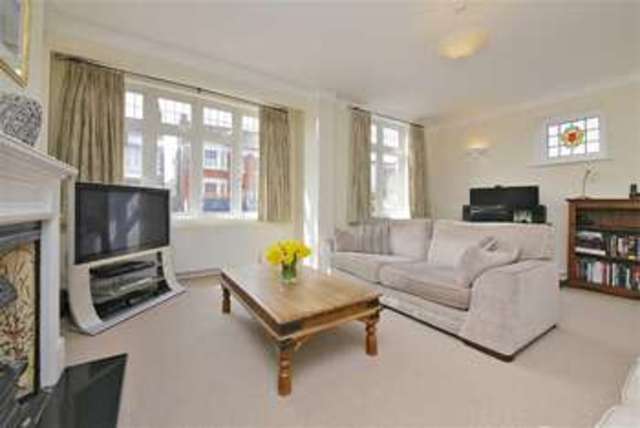  Image of 3 bedroom Property for sale in Arlow Road London N21 at Arlow Road Winchmore Hill Winchmore Hill, N21 3JS