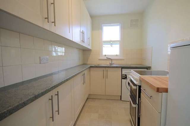  Image of 1 bedroom Flat to rent in Ashurst Tunbridge Wells TN3 at Ashurst Kent, TN3 9TE