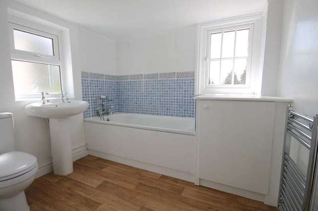  Image of 1 bedroom Flat to rent in Ashurst Tunbridge Wells TN3 at Ashurst Kent, TN3 9TE