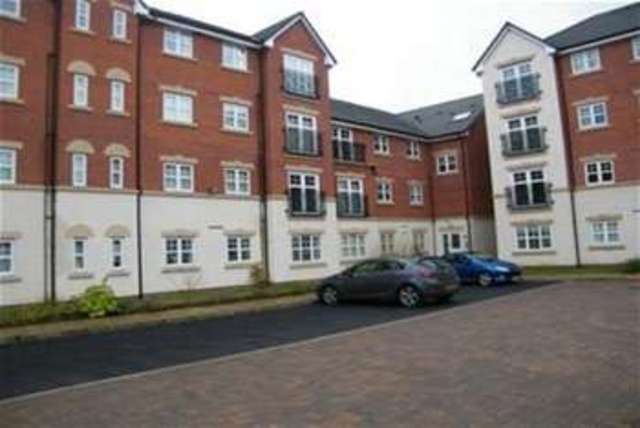  Image of 2 bedroom Flat to rent in Astley Brook Close Bolton BL1 at Bolton, BL1 8RT