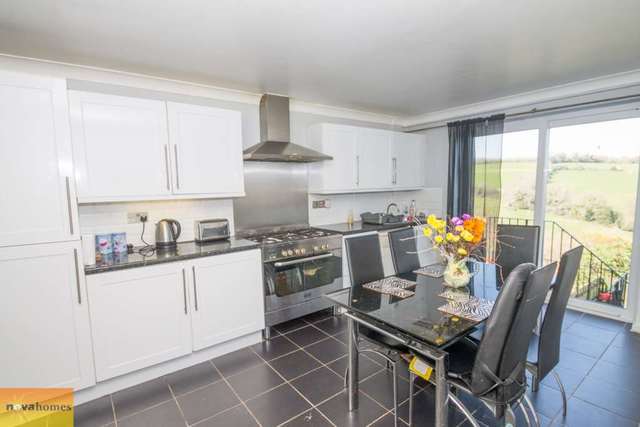  Image of 3 bedroom End of Terrace to rent in Austin Crescent Plymouth PL6 at Austin Crescent Eggbuckland Plymouth, PL6 5QT
