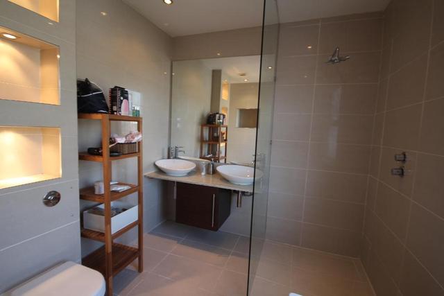 Image of 4 bedroom Flat to rent in Avenell Road London N5 at Highbury  London, N5 1DN