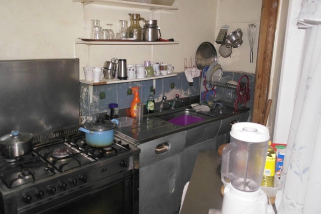  Image of 1 bedroom End of Terrace to rent in Avenue Hill Leeds LS8 at Chapel Allerton, LS8 4EY