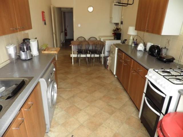  Image of 1 bedroom House Share to rent in Badcox Frome BA11 at Frome Somerset Frome, BA11 3BQ