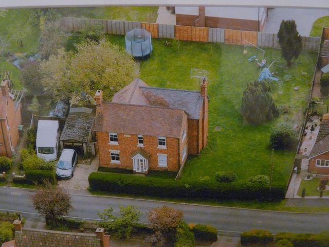  Image of 4 bedroom Detached house for sale in Badsey Fields Lane Badsey Evesham WR11 at Badsey Fields Lane Badsey Evesham, WR11 7EX