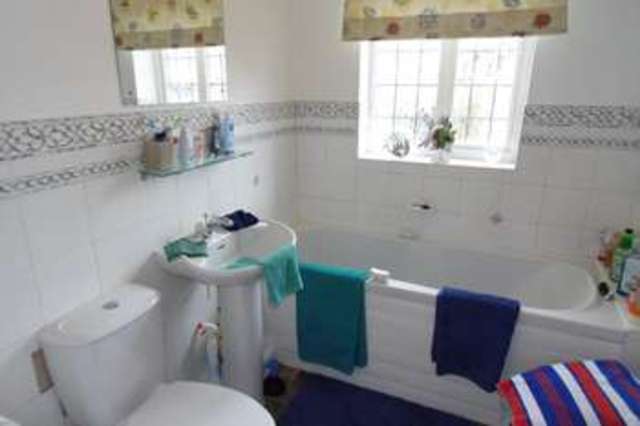  Image of 3 bedroom Detached house to rent in Bardwell Court Stanley Wakefield WF3 at Stanley Wakefield, WF3 4JN