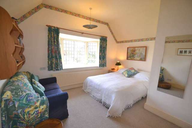  Image of 4 bedroom Detached house to rent in Barnett Wood Lane Ashtead KT21 at Barnett Wood Lane  Ashtead, KT21 2LP