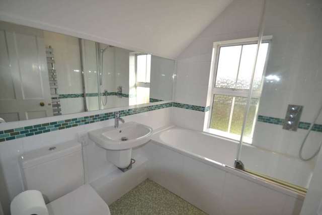  Image of 4 bedroom Detached house to rent in Barnett Wood Lane Ashtead KT21 at Barnett Wood Lane  Ashtead, KT21 2LP