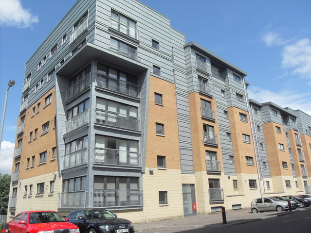  Image of 2 bedroom Flat to rent in Barrland Street Glasgow G41 at Pollokshields Glasgow Glasgow, G41 1QH