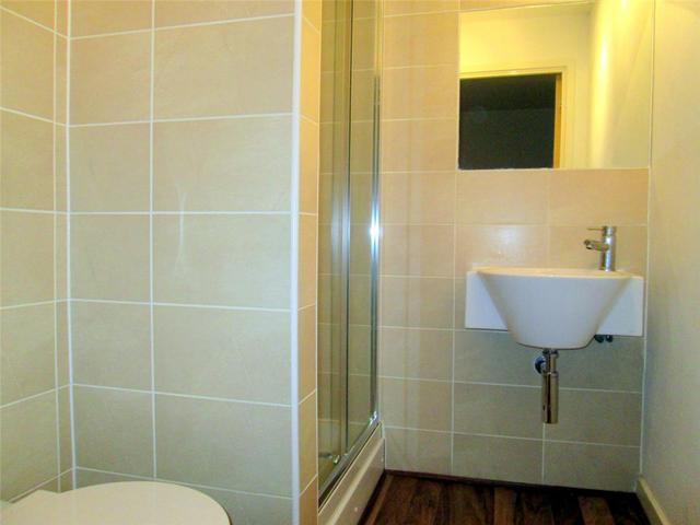 Image of 2 bedroom Flat to rent in Barrland Street Glasgow G41 at Pollokshields Glasgow Glasgow, G41 1QH
