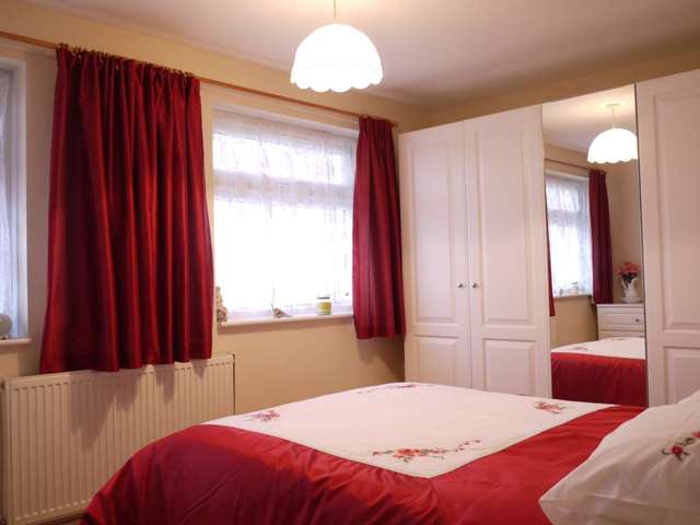  Image of 3 bedroom Detached house for sale in Bay Road Bracknell RG12 at Bay Road  Bracknell, RG12 2NH