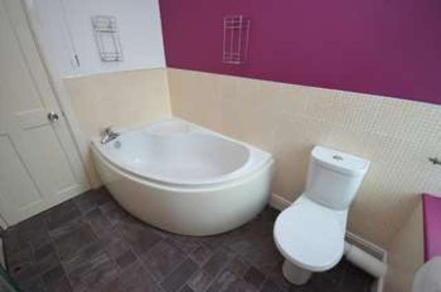  Image of 2 bedroom Terraced house to rent in Beaconsfield Street Haslingden Rossendale BB4 at Haslingden Rossendale, BB4 5TD