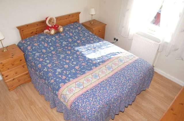  Image of 2 bedroom Cottage for sale in Old Greenock Road Inchinnan Renfrew PA4 at Beardmore Cottages Inchinnan Renfrew, PA4 9PE