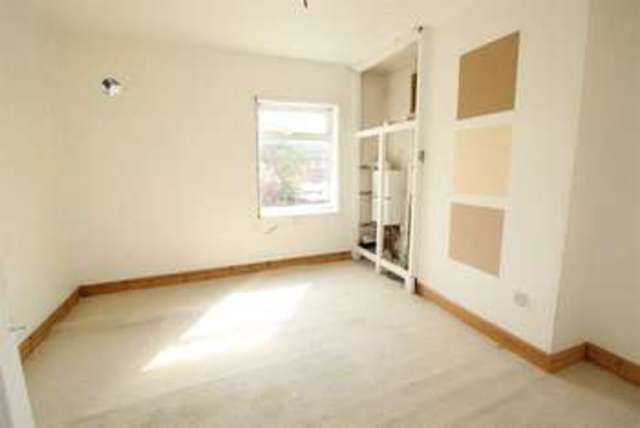  Image of 3 bedroom Terraced house for sale in Beoley Road West Redditch B98 at Redditch Worcestershire Redditch, B98 8LX