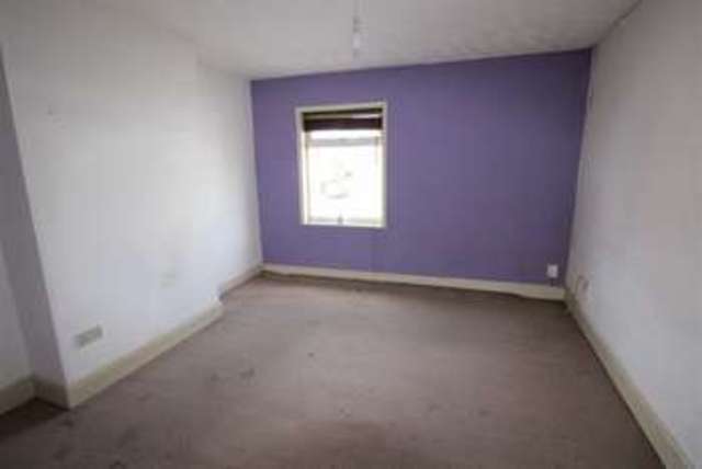  Image of 3 bedroom Terraced house for sale in Beoley Road West Redditch B98 at Redditch Worcestershire Redditch, B98 8LX