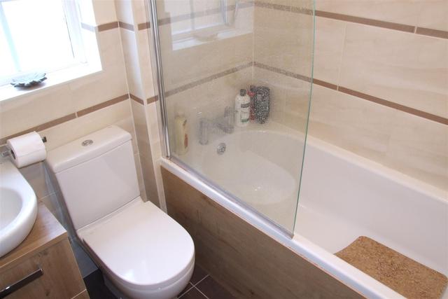  Image of 2 bedroom Detached house for sale in Betony Walk Rushden NN10 at Rushden Northamptonshire Rushden, NN10 0TL
