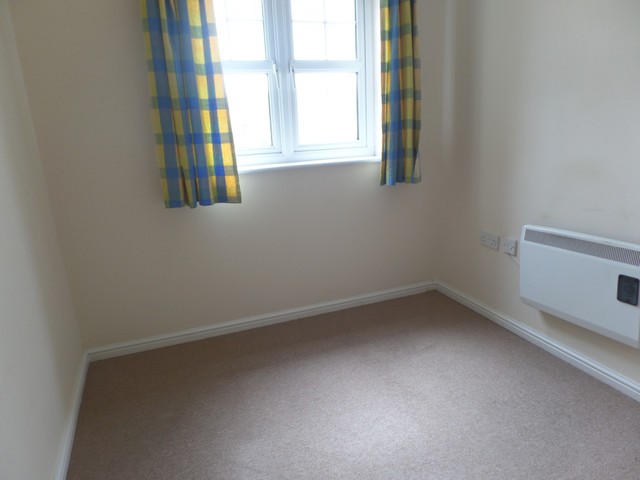  Image of 2 bedroom Apartment to rent in Bewick Gardens Chichester PO19 at Chichester, PO19 6FS