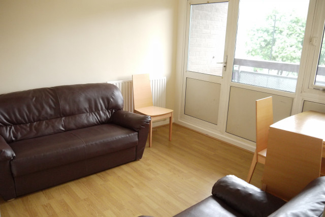  Image of 1 bedroom Flat Share to rent in Bigland Street London E1 at London, E1 2PL