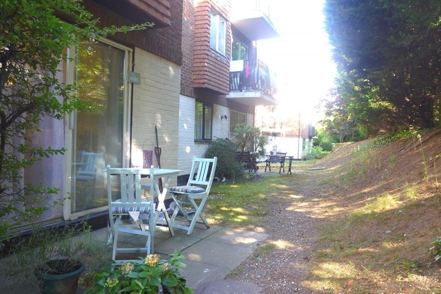  Image of 1 bedroom Flat to rent in Birchend Close South Croydon CR2 at South Croydon, CR2 7DS