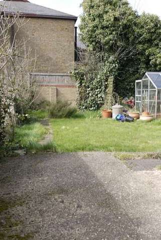  Image of 2 bedroom Detached house to rent in Black Griffin Lane Canterbury CT1 at Canterbury, CT1 2DG
