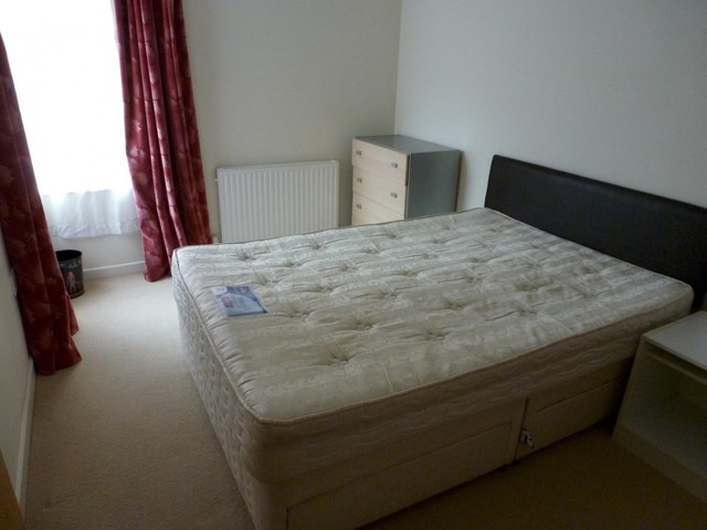  Image of 2 bedroom Flat to rent in Owls Road Boscombe Bournemouth BH5 at 16 Owls Road Boscombe Bournemouth, BH5 1AG