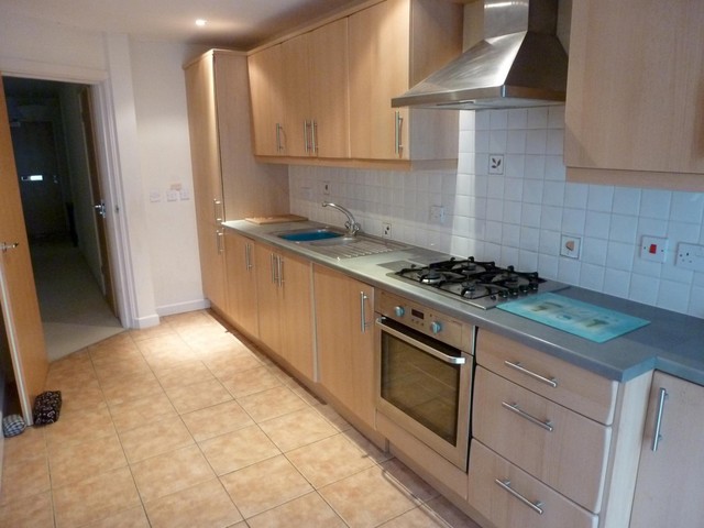  Image of 2 bedroom Flat to rent in Owls Road Boscombe Bournemouth BH5 at 16 Owls Road Boscombe Bournemouth, BH5 1AG