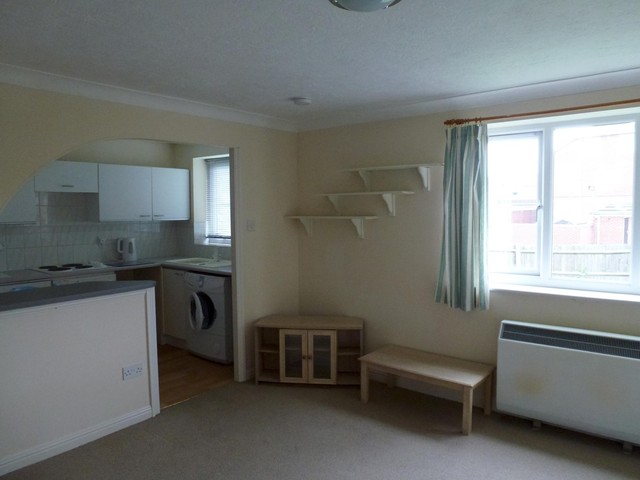  Image of Flat to rent in Bracklesham Close Southampton SO19 at Southampton, SO19 8TD
