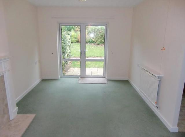  Image of 2 bedroom Bungalow to rent in Station Road Broadway WR12 at Bredon Court and Mews Station Road Broadway, WR12 7DL