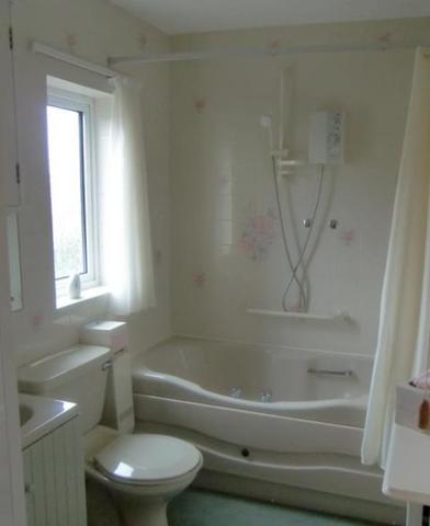  Image of 2 bedroom Bungalow to rent in Station Road Broadway WR12 at Bredon Court and Mews Station Road Broadway, WR12 7DL
