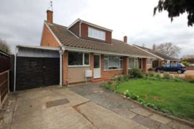  Image of 3 bedroom Bungalow for sale in Brendon Avenue Bedford MK41 at Bedford Bedfordshire Goldington, MK41 9EF