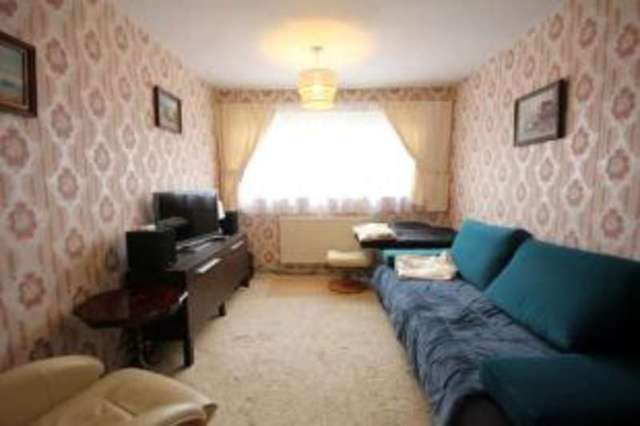  Image of 3 bedroom Bungalow for sale in Brendon Avenue Bedford MK41 at Bedford Bedfordshire Goldington, MK41 9EF