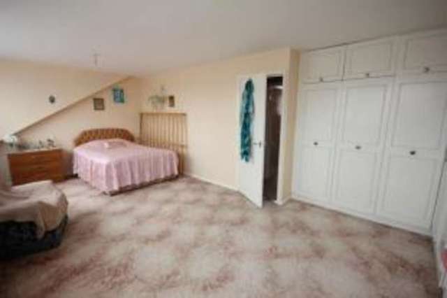  Image of 3 bedroom Bungalow for sale in Brendon Avenue Bedford MK41 at Bedford Bedfordshire Goldington, MK41 9EF