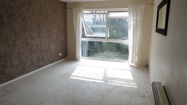  Image of 1 bedroom Flat to rent in Harcourt Avenue Wallington SM6 at 10 Harcourt Avenue  Wallington, SM6 8AR