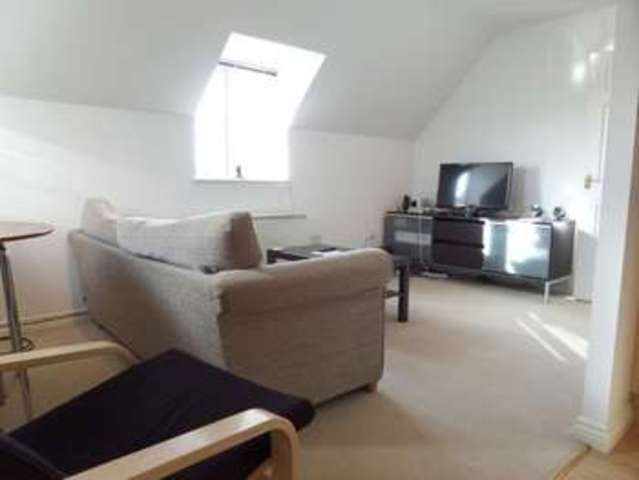  Image of 2 bedroom Flat to rent in Callington Road Swindon SN25 at Swindon Haydon Wick, SN25 2BE