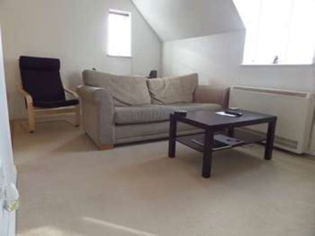  Image of 2 bedroom Flat to rent in Callington Road Swindon SN25 at Swindon Haydon Wick, SN25 2BE
