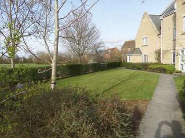  Image of 2 bedroom Flat to rent in Callington Road Swindon SN25 at Swindon Haydon Wick, SN25 2BE