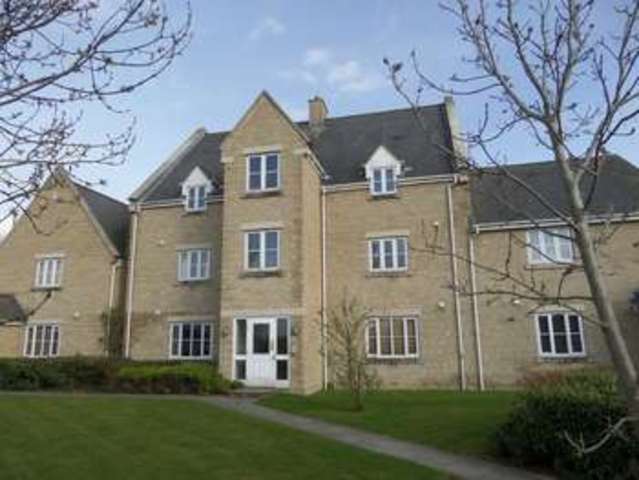  Image of 2 bedroom Flat to rent in Callington Road Swindon SN25 at Swindon Haydon Wick, SN25 2BE
