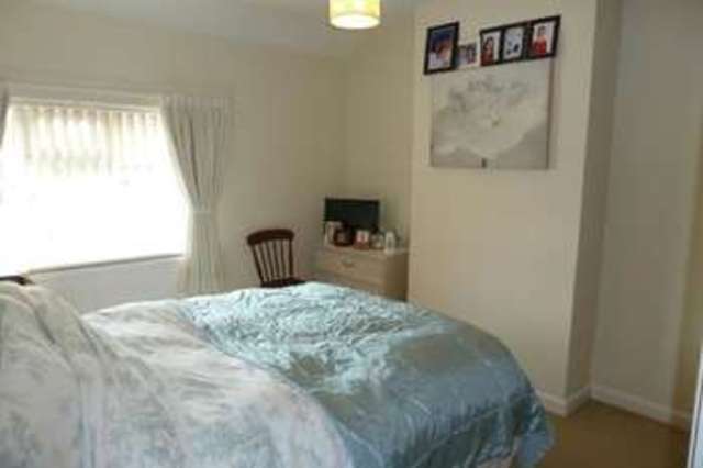  Image of 3 bedroom Terraced house for sale in Callington Road Reading RG2 at Callington Road  Reading, RG2 7QG