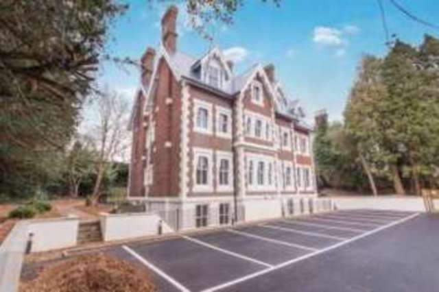  Image of 2 bedroom Flat for sale in Calverley Park Gardens Tunbridge Wells TN1 at Tunbridge Wells Kent Royal Tunbridge Wells, TN1 2JP