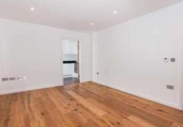  Image of 2 bedroom Flat for sale in Calverley Park Gardens Tunbridge Wells TN1 at Tunbridge Wells Kent Royal Tunbridge Wells, TN1 2JP