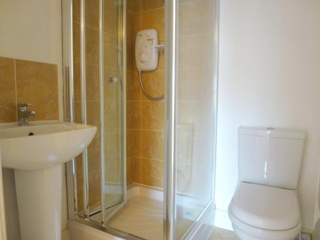  Image of Flat to rent in Cambridge Road Eastbourne BN22 at Eastbourne, BN22 7BS